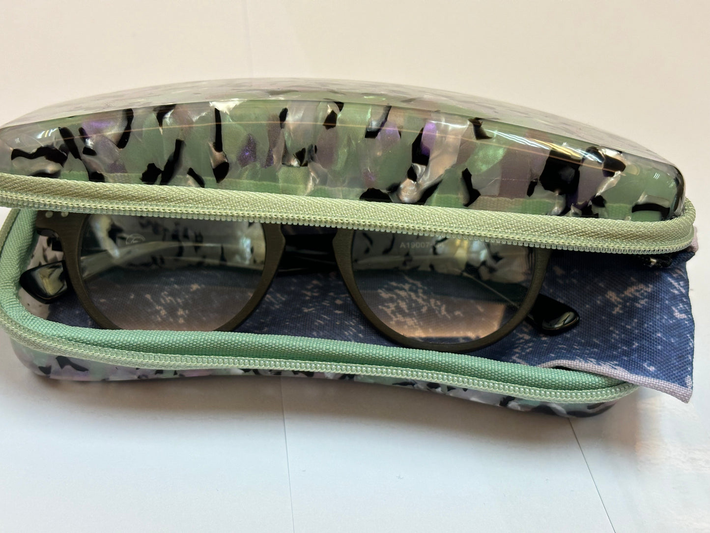 Eco-plastics Glasses case
