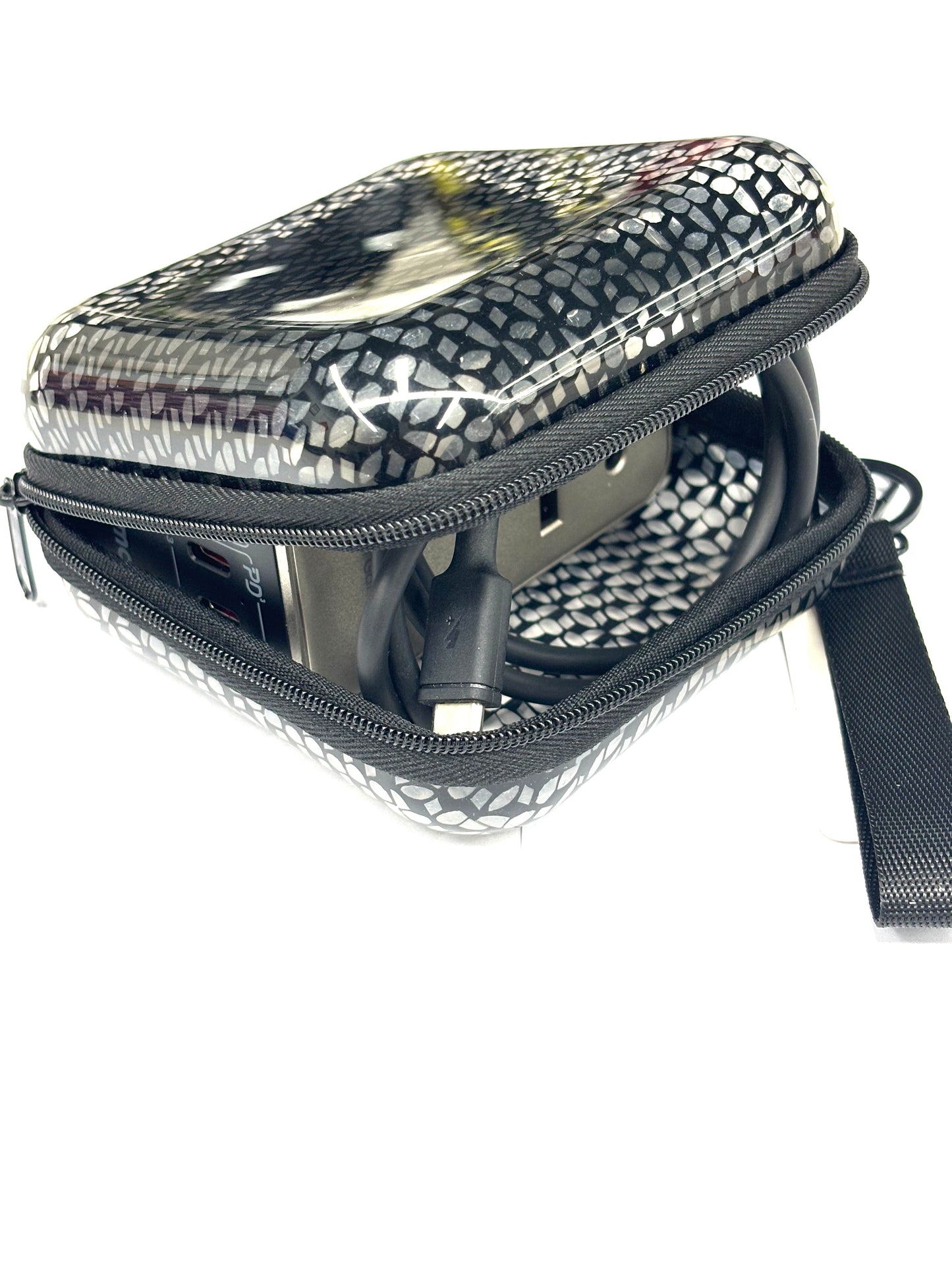 True-square medium netting black