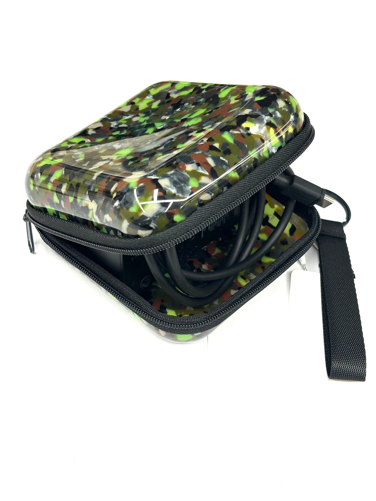True square medium Camouflage green