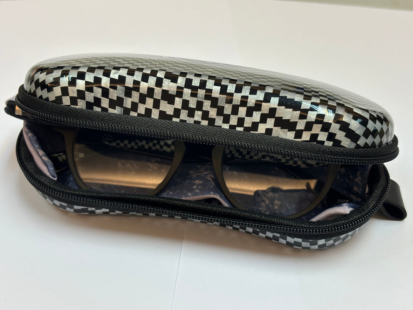Eco-plastic glasses case